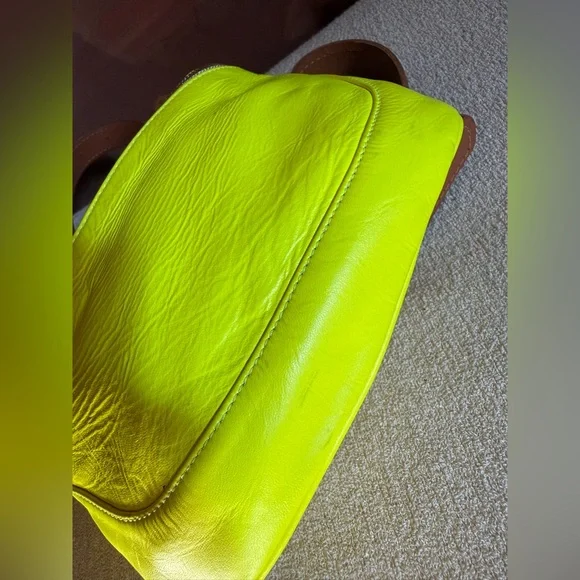 Clare V Neon Yellow Fanny - Picture 3 of 7
